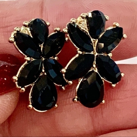 💐JJG signed clip on faceted crystal gold tone - Picture 2 of 7